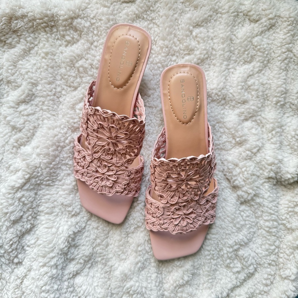 Bandolino Women's Blush Lace Mules - Picture 3 of 6